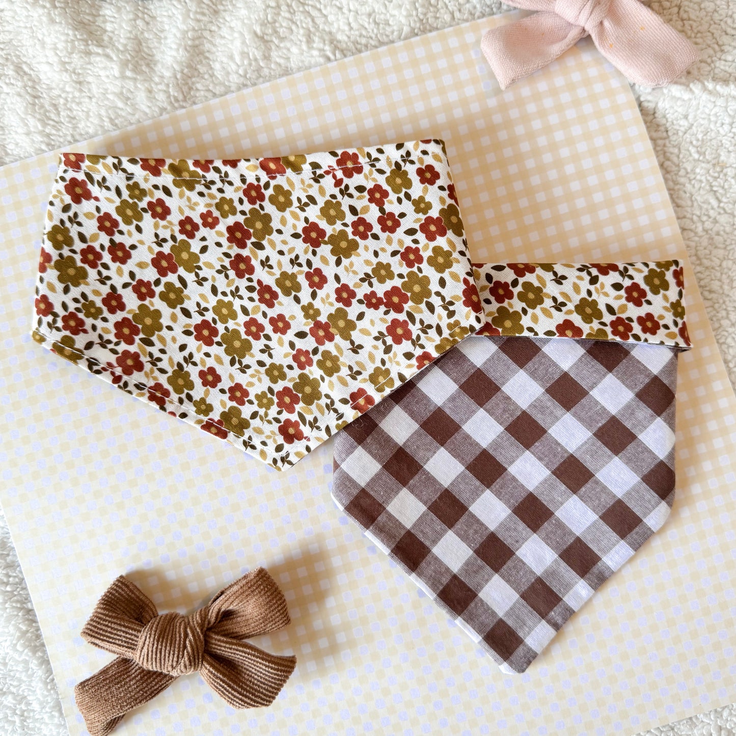 Reversible dog bandana | Pinecone