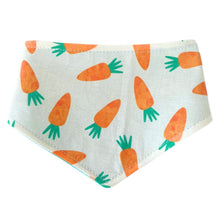 Load image into Gallery viewer, Snap button bandana - Carrots