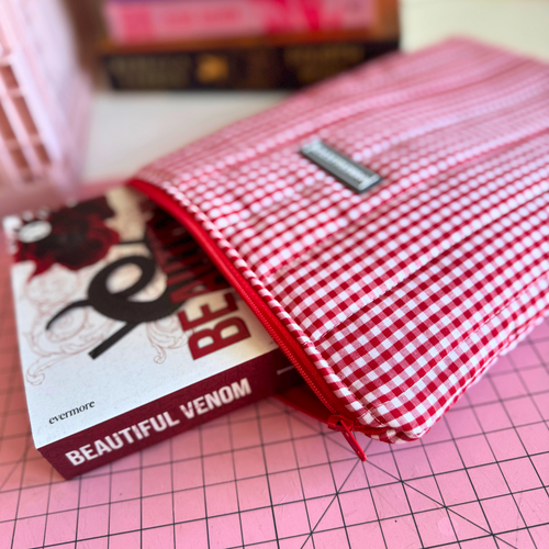 Padded Book sleeve | Red gingham
