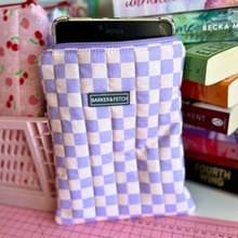 Load image into Gallery viewer, Padded E-reader sleeve | Purple Check