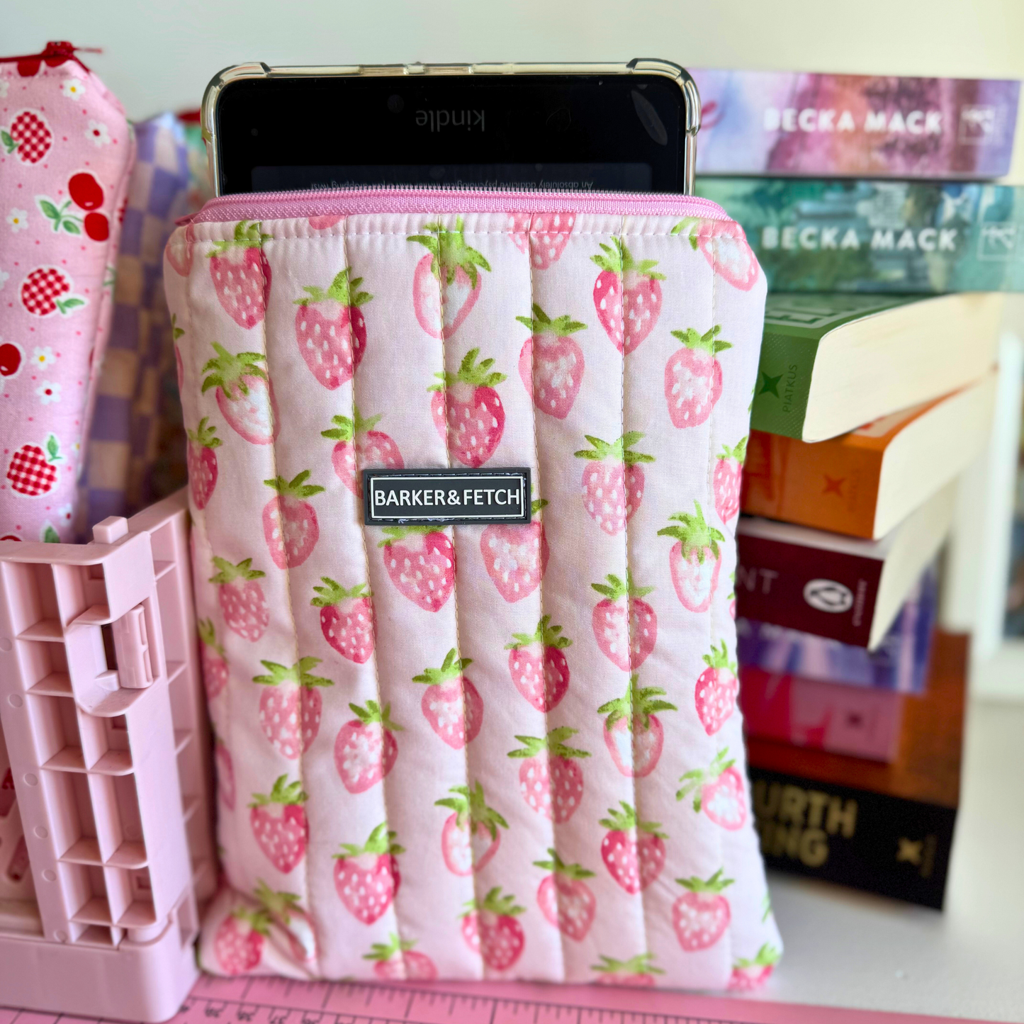 Padded E-reader sleeve | Berry Blush