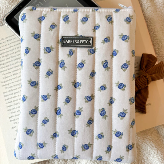 Padded E-reader sleeve | Willow