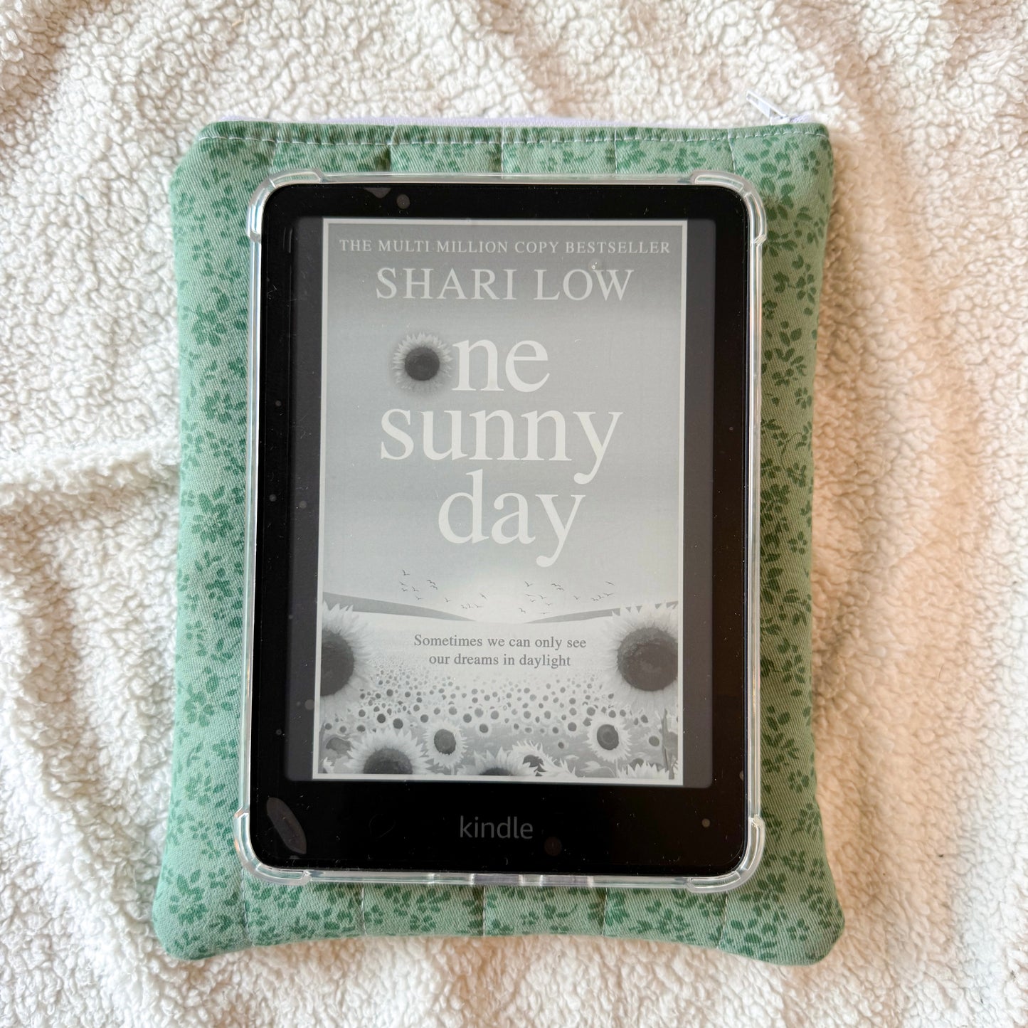 Padded E-reader sleeve | Moss