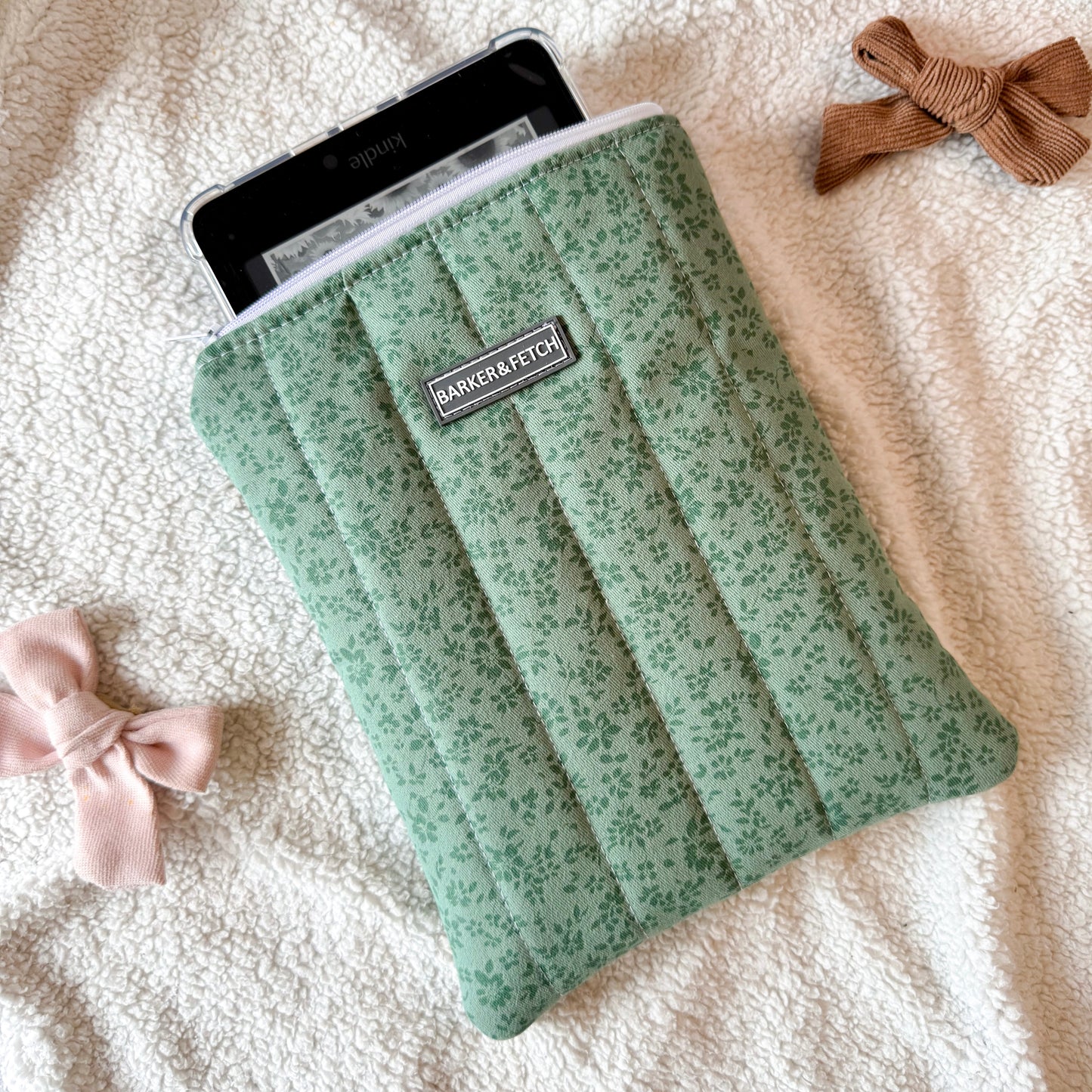 Padded E-reader sleeve | Moss