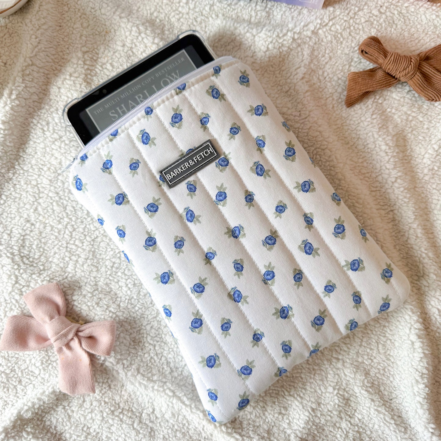 Padded E-reader sleeve | Willow