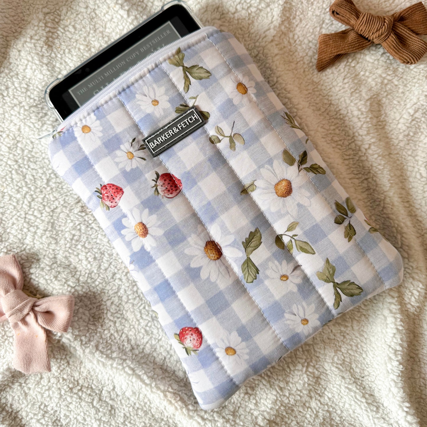 Padded E-reader sleeve | Sugarplum